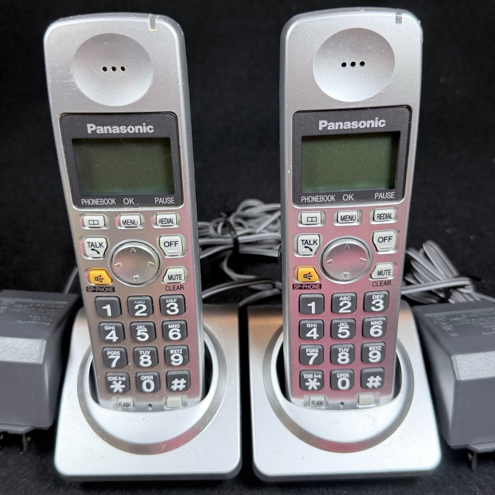 Panasonic Cordless Handset Lot of 2 with Charging Bases Silver Black‎
